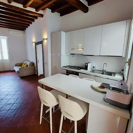 Daire Benedetta 22 - Trastevere Roma