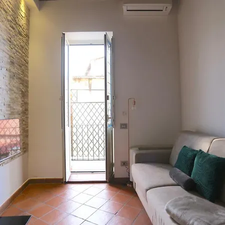 Benedetta 22 - Trastevere * Rom